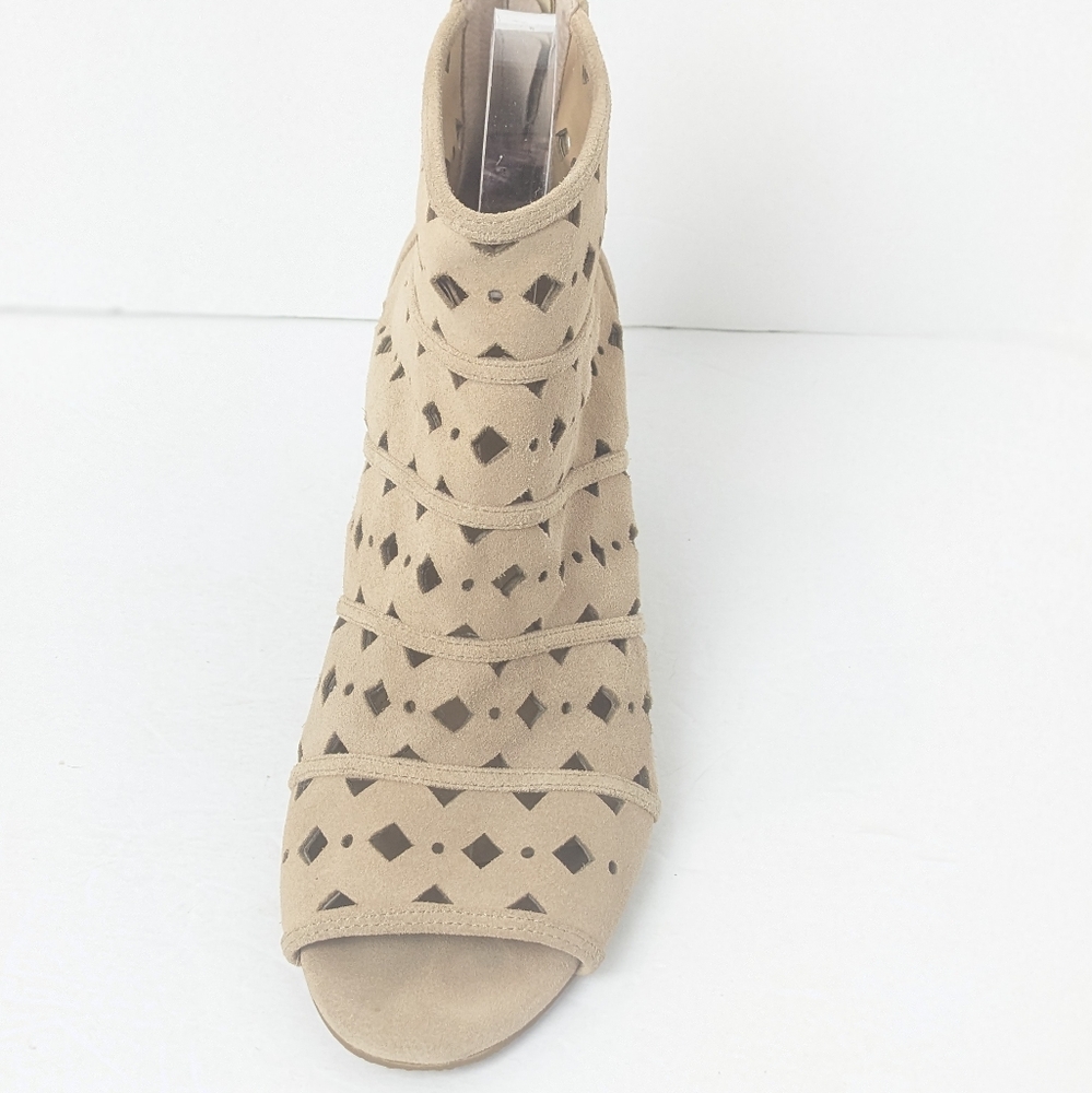 Michael Kors Uma Wedge - Picture 3 of 16